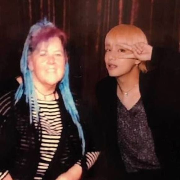 Meet your Posher, Leslie - Picture 1 of 1